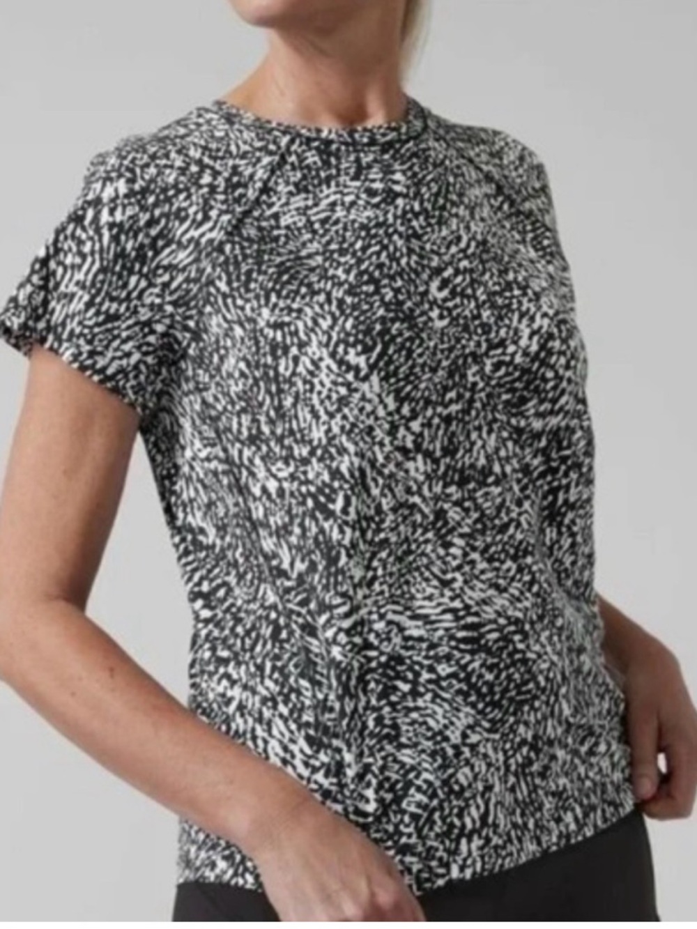 Athleta Black & White Ultimate Train Short Sleeve Tee